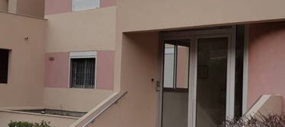 1 bedroom Apartment in La Ciotat, France No. 333476 2