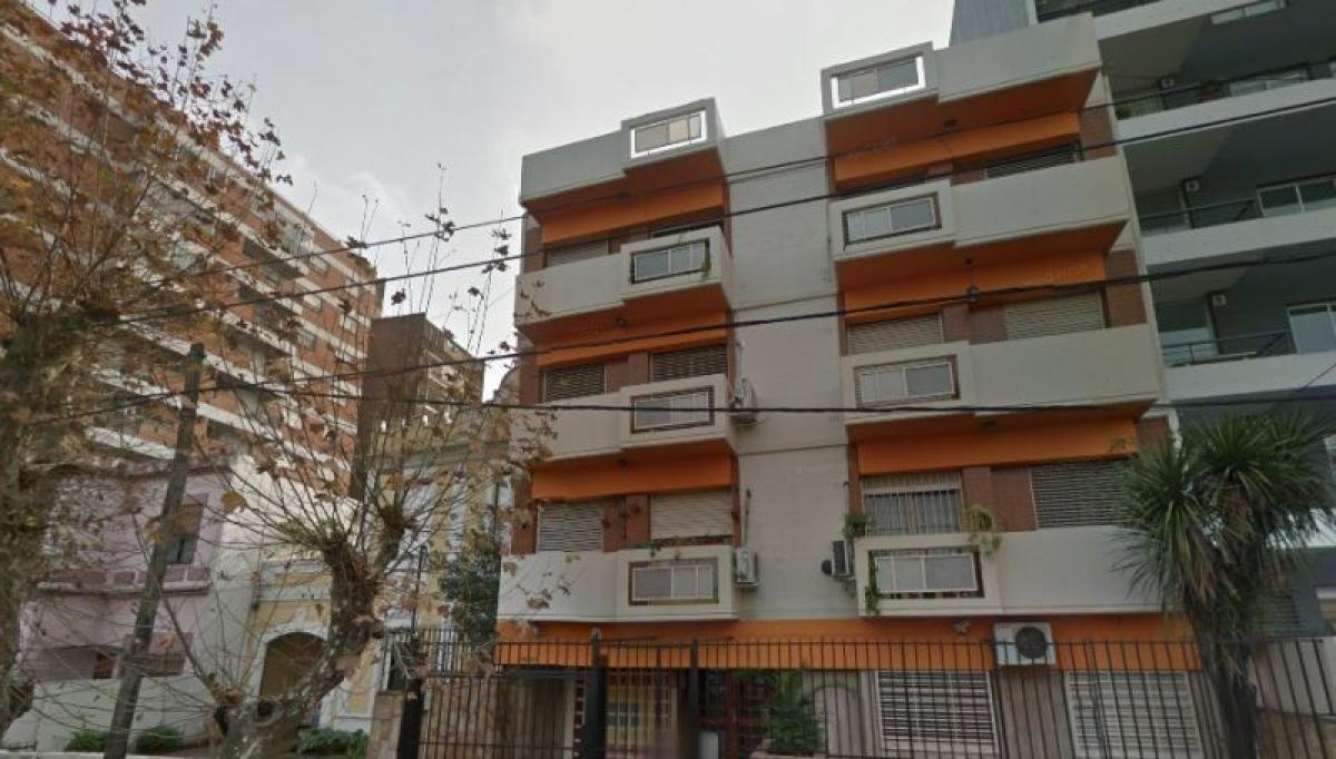 Apartamento de 2 dormitorios en Bermúdez, Argentina No. 1052