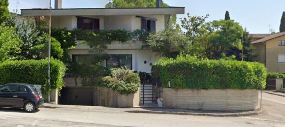 Casa de 8 habitaciónes en San Giustino, Italy No. 50374 19