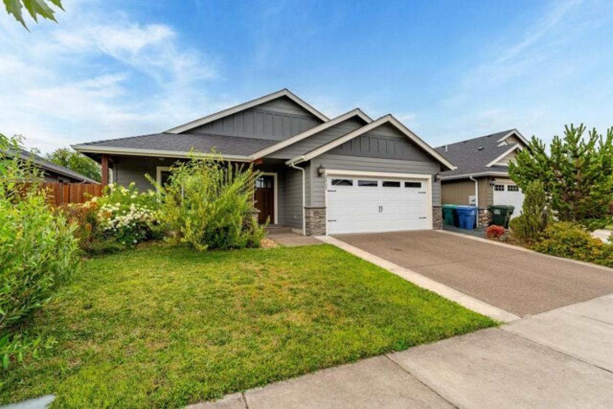 Дом с 3 спальнями в Грантс Пасс, США № 397052