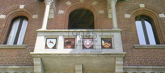 Villa de 12 dormitorios en Gavirate, Italy No. 404367 7