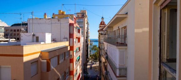 5 Schlafzimmer Wohnung in Alicante, Spain, Nr. 29040 11