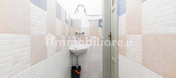 1-Zimmer Gewerbliche Immobilie in Milan, Italy, Nr. 240923 8