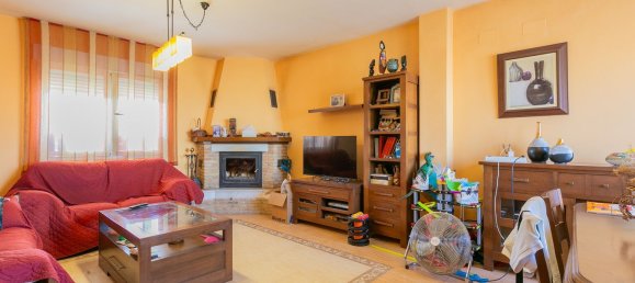 4 bedrooms House in Peligros, Spain No. 151149 3