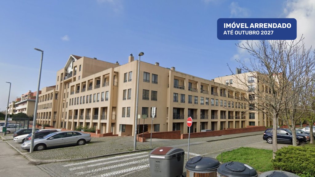 3 bedrooms Apartment in Porto, Portugal No. 209813