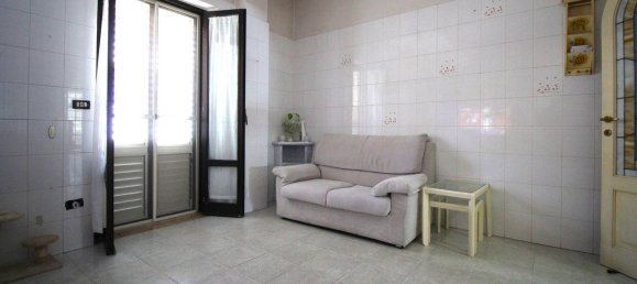 4 rooms Apartment in Montepaone, Italy No. 276618 8