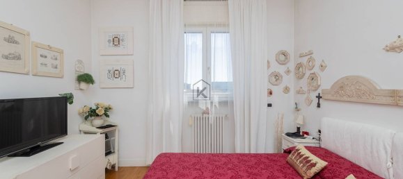 5 rooms Apartment in Milan, Italy No. 333220 32
