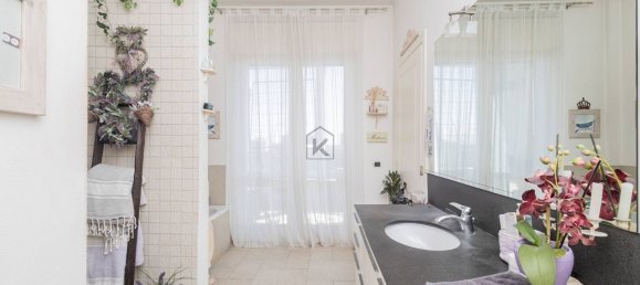 5 rooms Apartment in Milan, Italy No. 333220 25