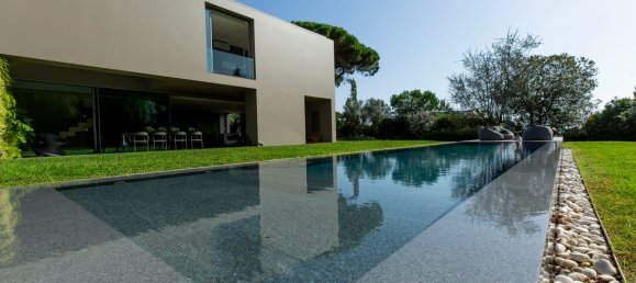 6 bedrooms Villa in Cascais, Portugal No. 99850 2