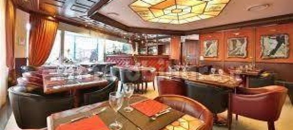 1 room Commercial property in Lucca, Italy No. 25704 7