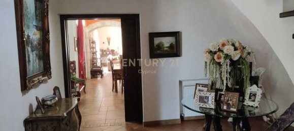 5 bedrooms Villa in Ypsonas, Cyprus No. 20239 10