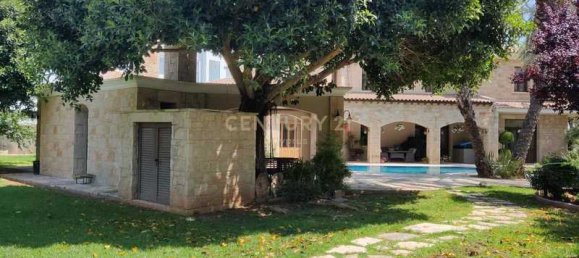 5 bedrooms Villa in Ypsonas, Cyprus No. 20239 4