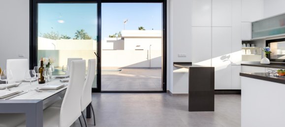 3 غرف نوم فيلا في Pilar de la Horadada, Spain رقم 16738 12