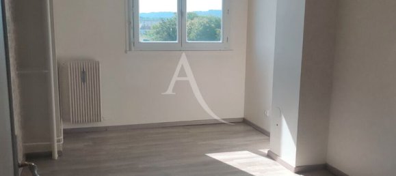 3 bedrooms Apartment in Soissons, France No. 81499 3