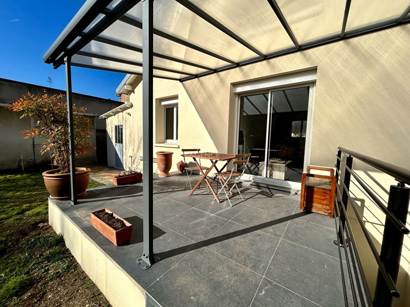 3 bedrooms House in Poissy, France No. 188383