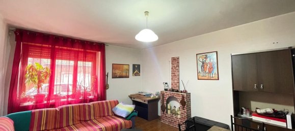 4 rooms Apartment in Bellinzago Novarese, Italy No. 192815 2