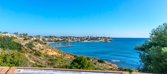 Casa de 4 dormitorios en Alicante, Spain No. 10153 21