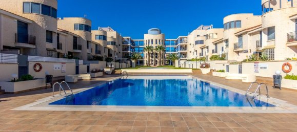 Casa de 4 dormitorios en Alicante, Spain No. 10153 19