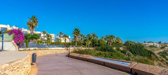 Casa de 4 dormitorios en Alicante, Spain No. 10153 24