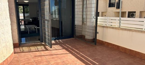 Casa de 4 dormitorios en Alicante, Spain No. 10153 15