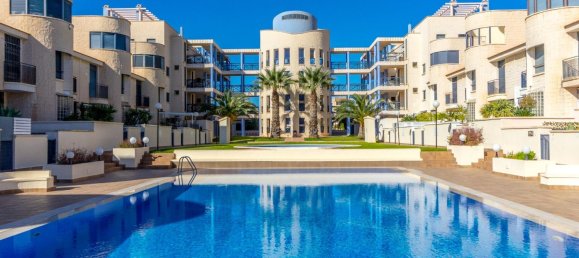 Casa de 4 dormitorios en Alicante, Spain No. 10153 20