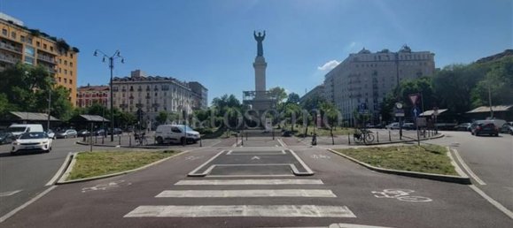 60m² Commercial property in Milan, Italy No. 333268 13