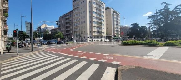 60m² Commercial property in Milan, Italy No. 333268 9