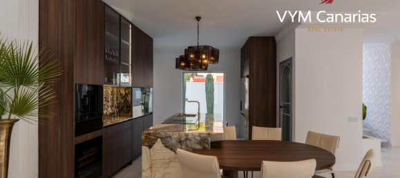 5 bedrooms Villa in Ampliacion los Olivos, Spain No. 12282 7