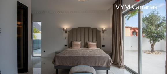 5 bedrooms Villa in Ampliacion los Olivos, Spain No. 12282 2