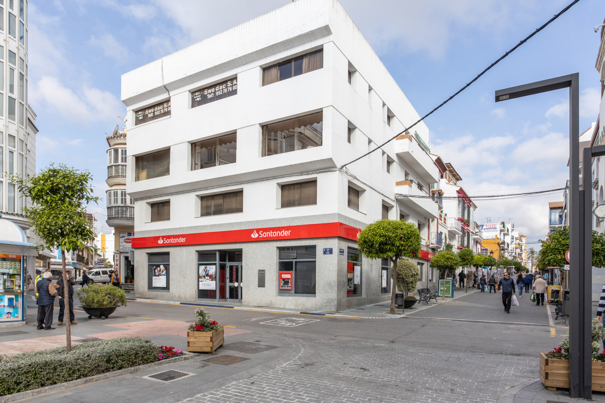  عقار تجاري في Marbella, Spain رقم 272896