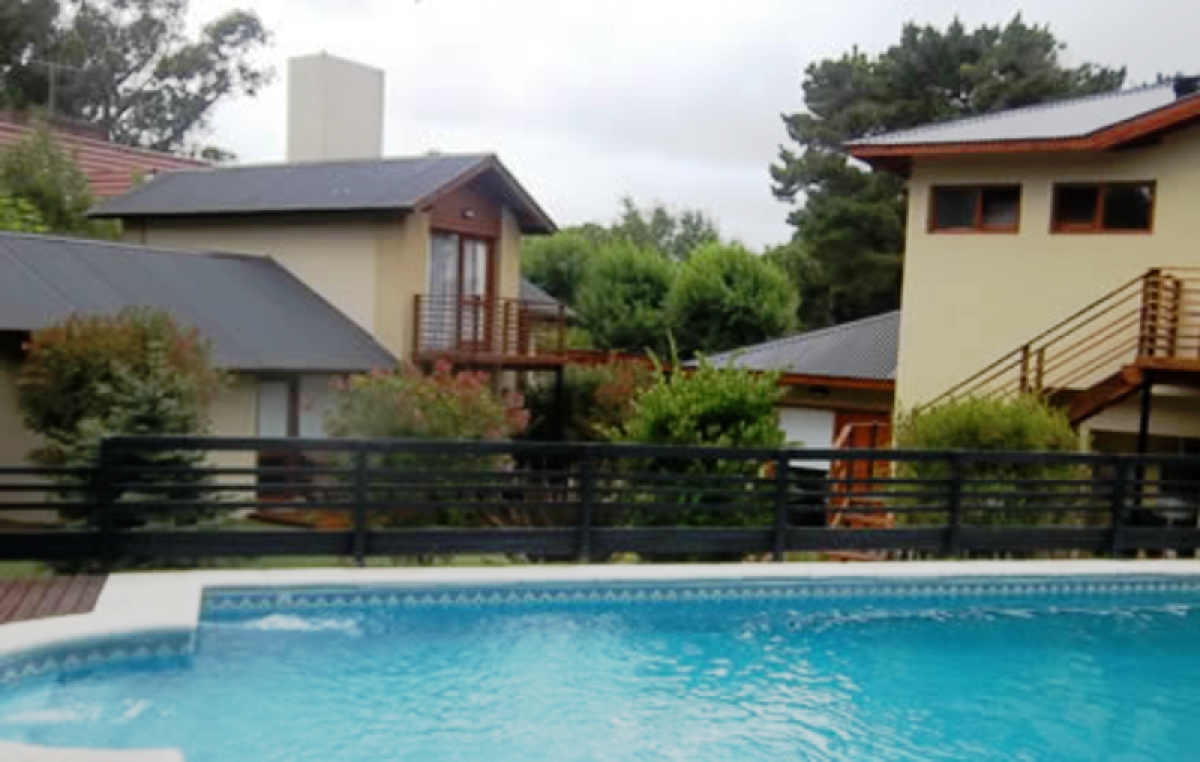 10 bedrooms Hotel in Mar del Plata, Argentina No. 104003