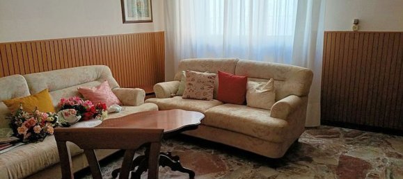 8 Schlafzimmer Haus in Mortara, Italy, Nr. 360893 44