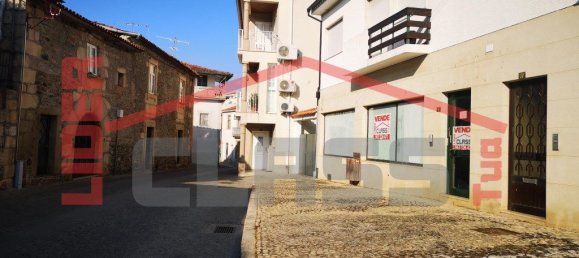 Gewerbliche Immobilie in Freixo de Espada a Cinta, Portugal 150m², Nr. 225119 2