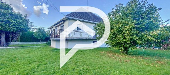 Casa de 3 dormitorios en Saint-Lubin-des-Joncherets, France No. 50268 6