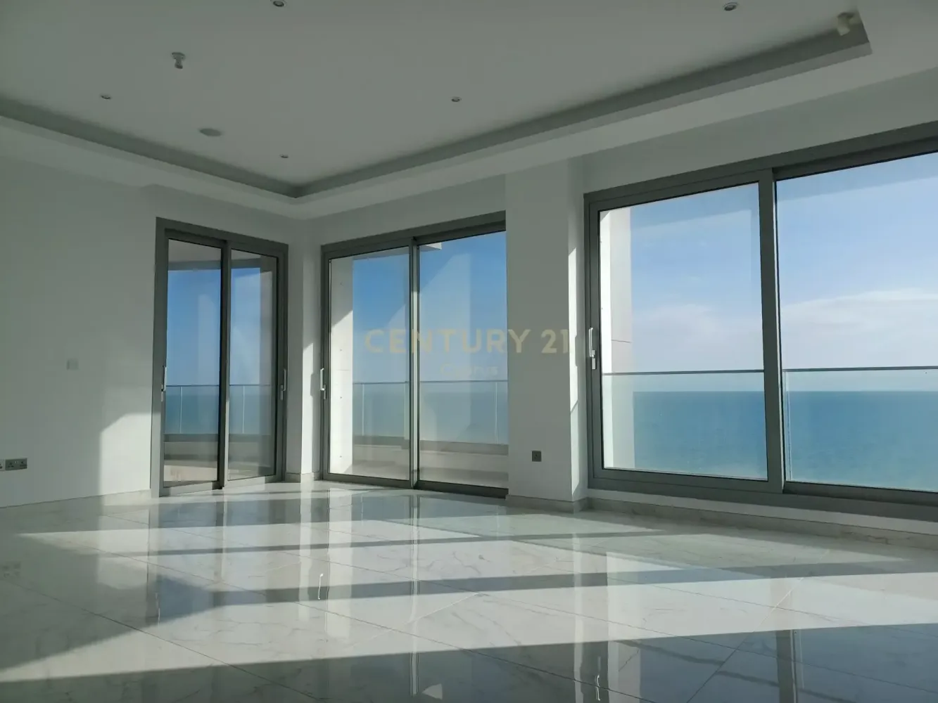 3 bedrooms Apartment in Agios Tychonas, Cyprus No. 5536