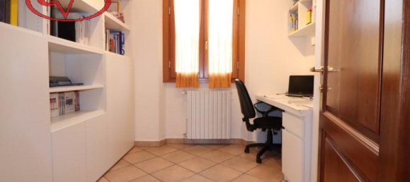 6 rooms Villa in Montevarchi, Italy No. 234384 3