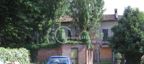 6 bedrooms Villa in Lomazzo, Italy No. 108059 25