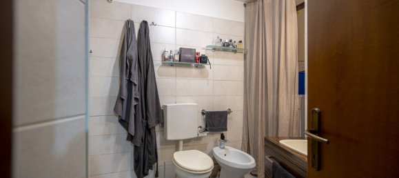 Apartamento de 2 dormitorios en Trieste, Italy No. 322721 3