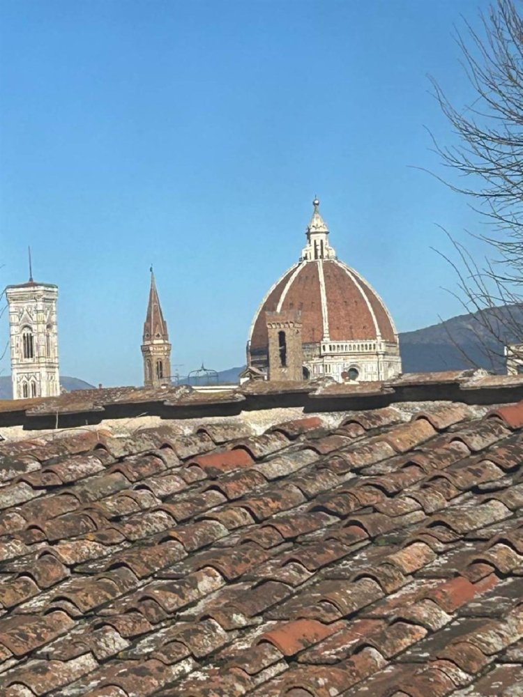 3 bedrooms Apartment in Florence, Italy No. 238773