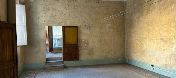 3 bedrooms Apartment in Florence, Italy No. 238773 2