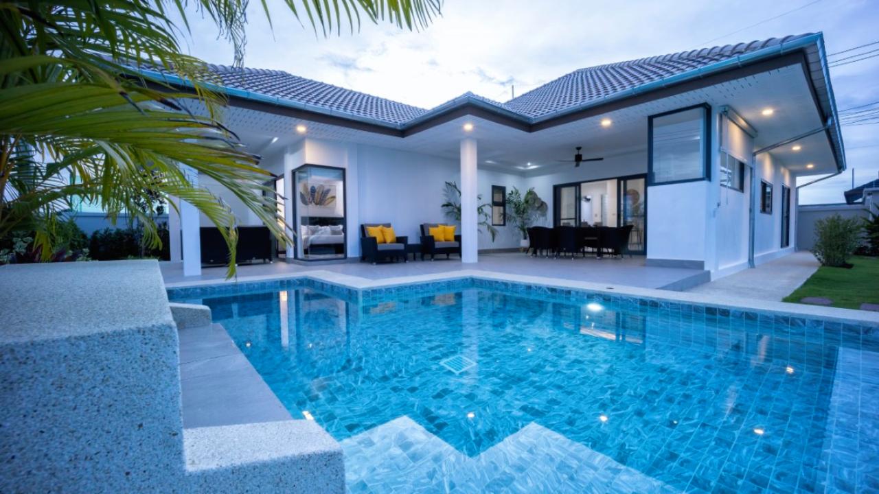 3 dormitorios villa en venta en Hua Hin, Prachuap Khiri Khan, Western Thailand, Thailand № 32175