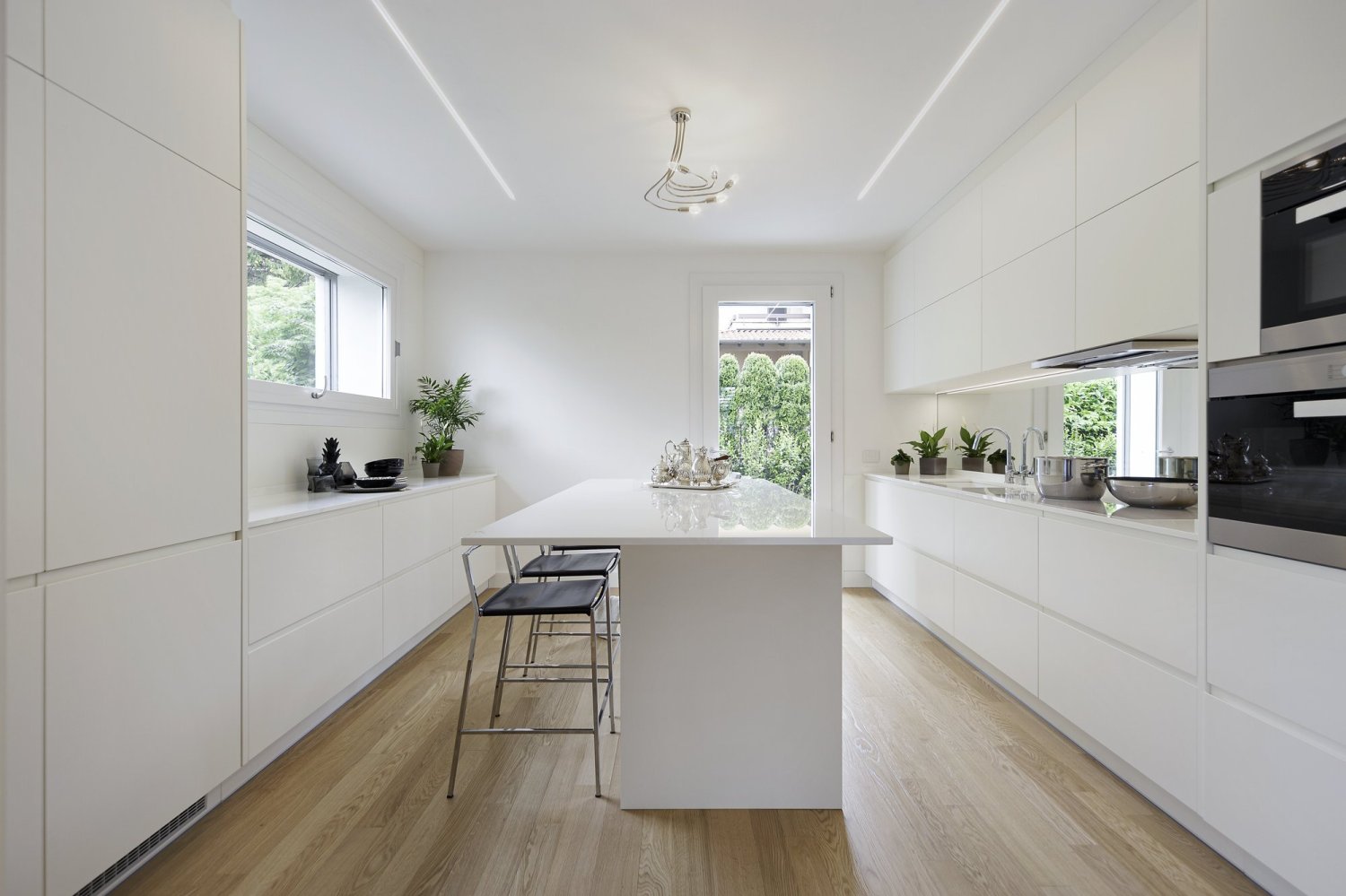 4 Schlafzimmer Villa in Varese, Italy, Nr. 390808