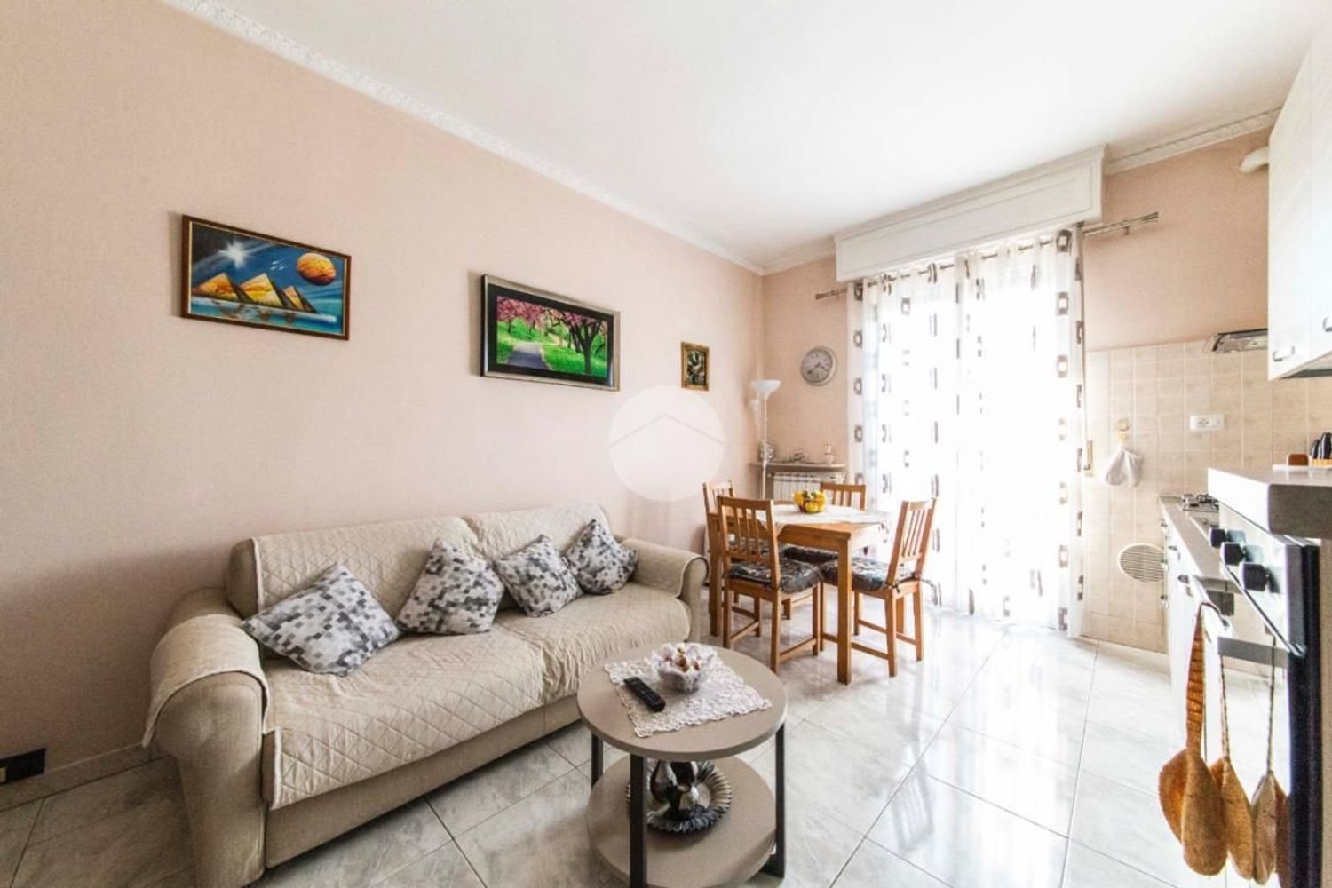 Apartamento de 3 divisões em Rozzano, Italy N.º 4591