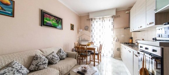 Apartamento de 3 divisões em Rozzano, Italy N.º 4591 2