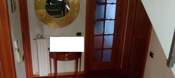 Villa de 4 habitaciónes en Brugherio, Italy No. 6231 22