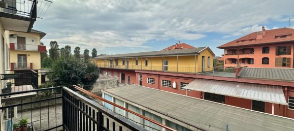 3 rooms Apartment in Opera, Italy No. 22896 8