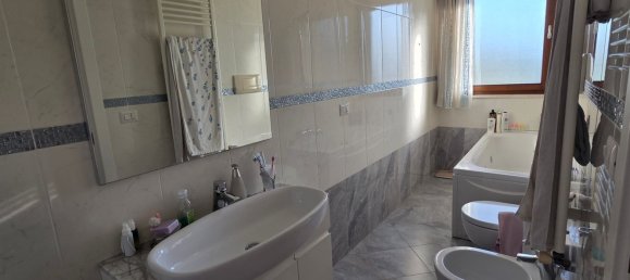 3 chambres Appartement à San Giovanni Teatino, Italy No. 372690 20