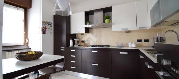 2 bedrooms Apartment in Brugherio, Italy No. 303042 6