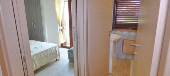 6 rooms Apartment in Cuglieri, Italy No. 24920 2