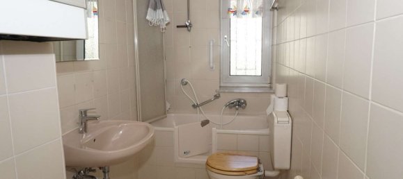 3-salle Appartement à Bonn, Germany No. 240487 9